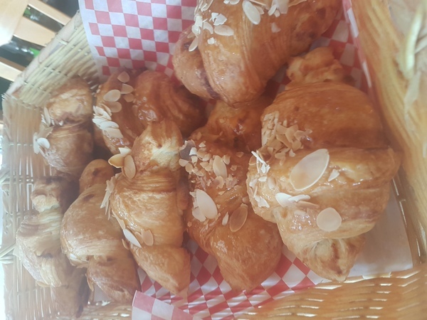 Croissant aux amandes (Amandine)